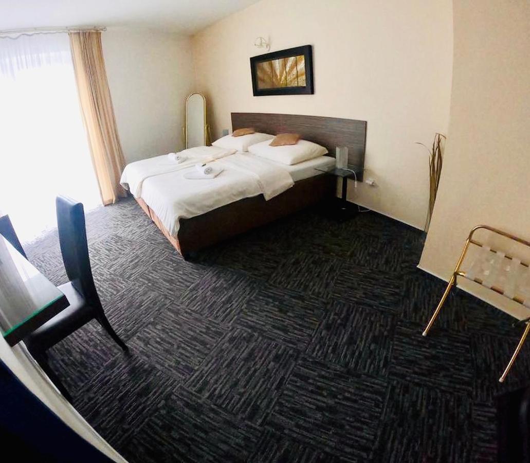 Interhotel America بايسك المظهر الخارجي الصورة