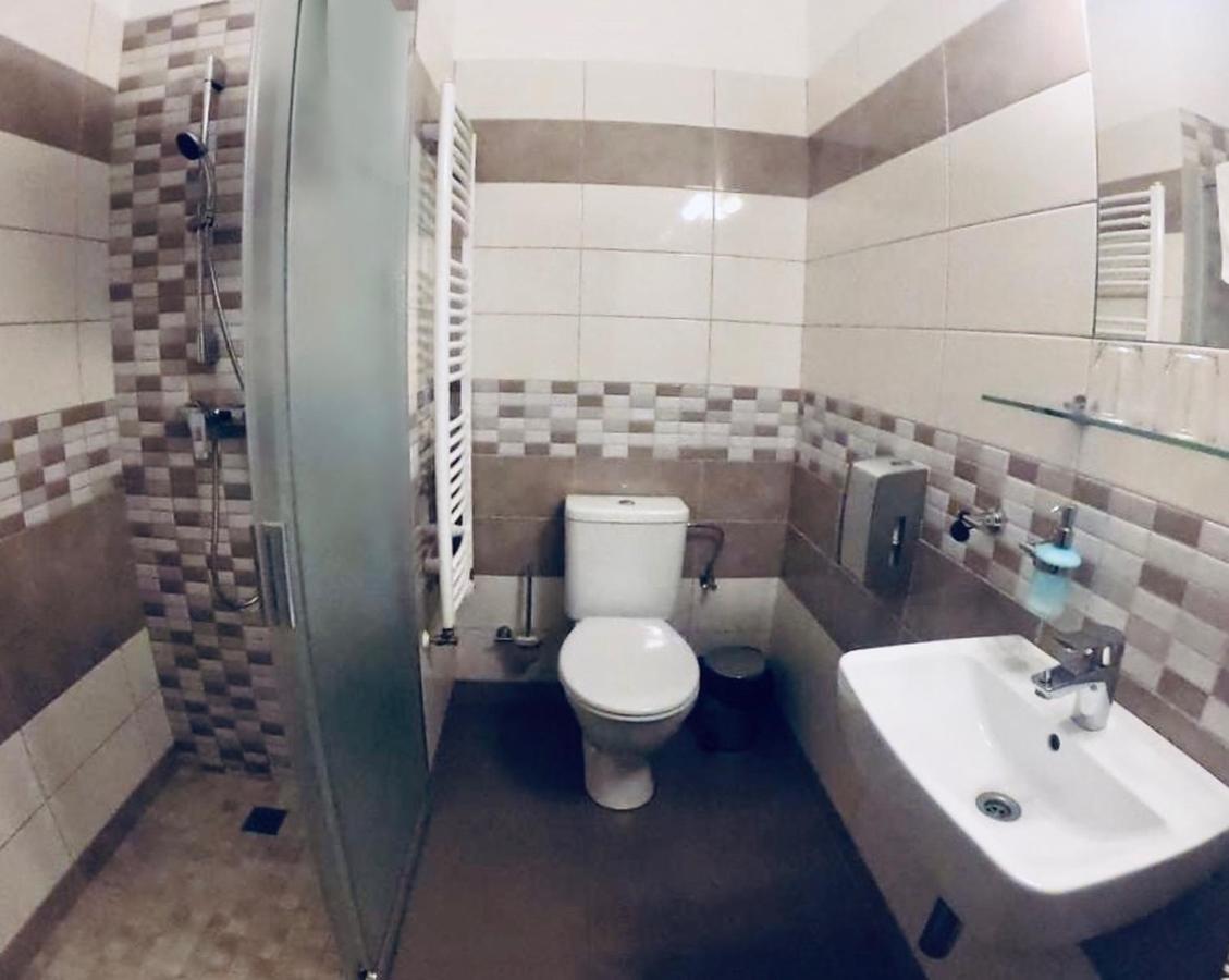 Interhotel America بايسك المظهر الخارجي الصورة