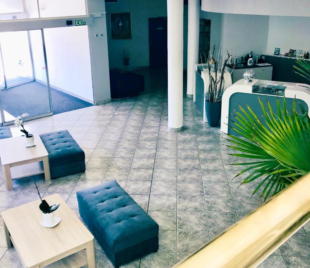 Interhotel America بايسك المظهر الخارجي الصورة